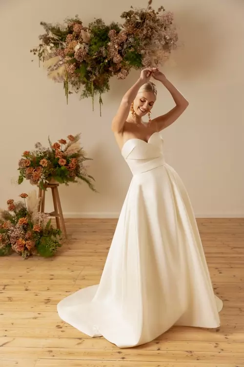 Olsen wedding dress clearance